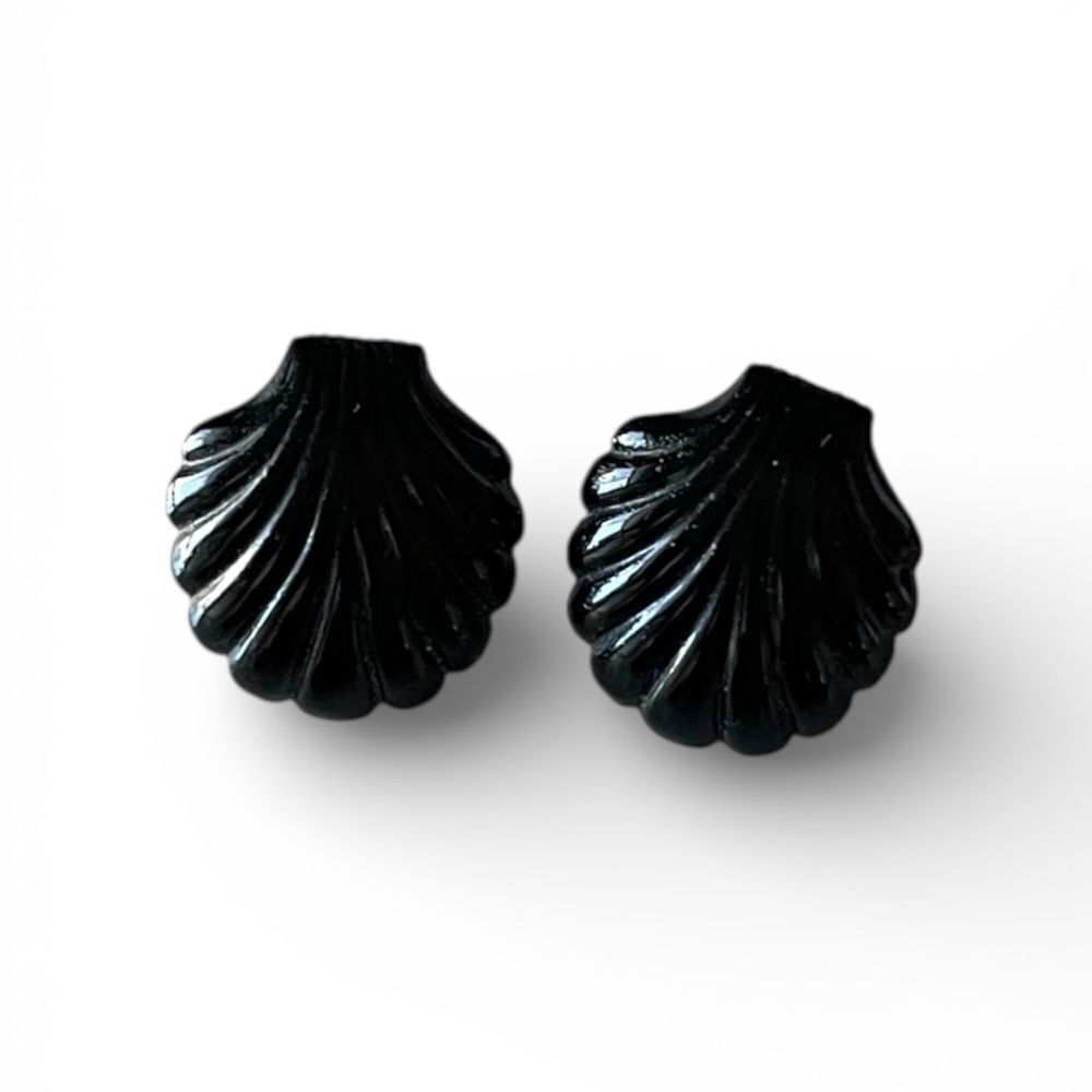 Vintage Black Metal Seashell Shape Earrings